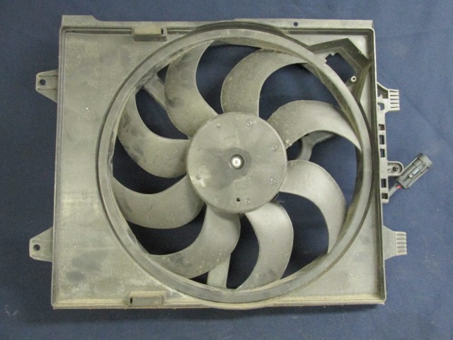 Fiat 500 1,2 benzin hűtőventilátor keret motorral 51787111
