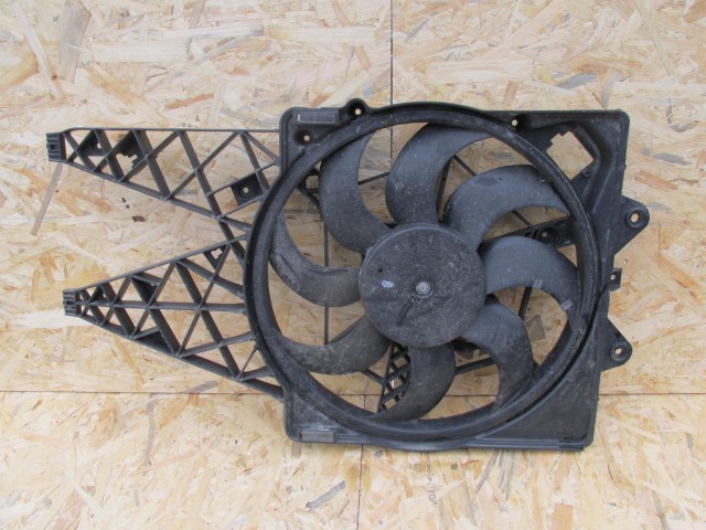 Fiat Bravo II. 1,9 Diesel  hűtőventilátor keret motorral 51805132