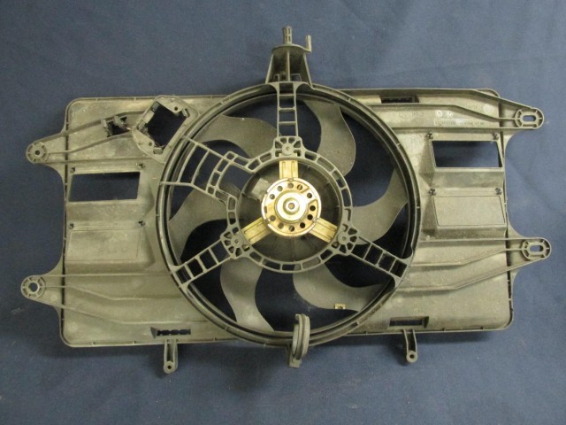 Fiat Doblo I. 1,2 8v benzin hűtőventilátorkeret motorral 832300300