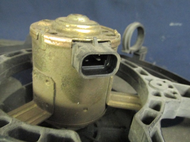 Fiat Doblo I. 1,2 8v benzin hűtőventilátorkeret motorral 832300300