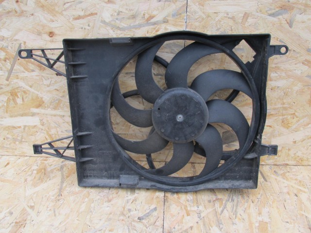 Fiat Linea 1,4 benzin hűtőventilátor keret motorral 51784705