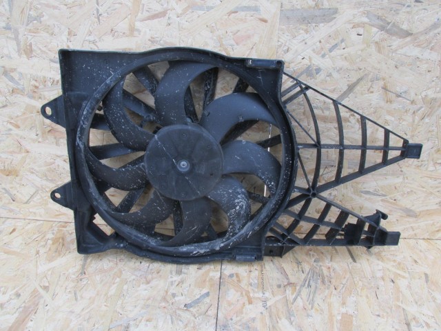 Fiat Linea 1,4 16v Turbo benzin hűtőventilátor keret motorral 51785226