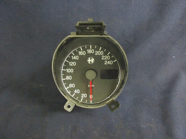 Alfa Romeo 156FL 2,0 Jts 156034519 számú óracsoport