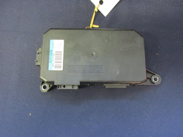 Fiat Stilo jobb oldali ablakemelő vezérlő 51711370