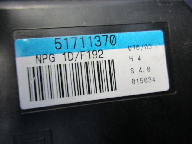 Fiat Stilo jobb oldali ablakemelő vezérlő 51711370