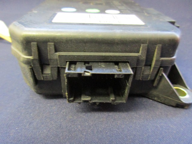 Fiat Stilo jobb oldali ablakemelő vezérlő 46784227