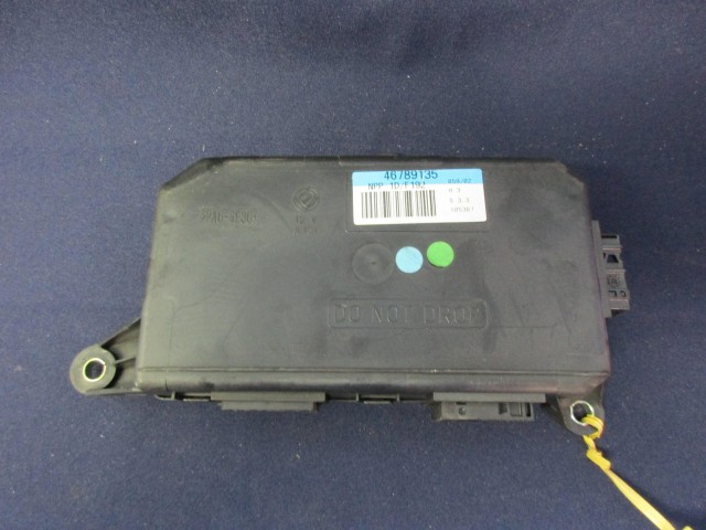 Fiat Stilo bal oldali ablakemelő vezérlő 46789135