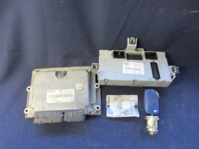 72065 Fiat Stilo 1,9 8v Jtd motorvezérlő szett 55185364, 0281010337