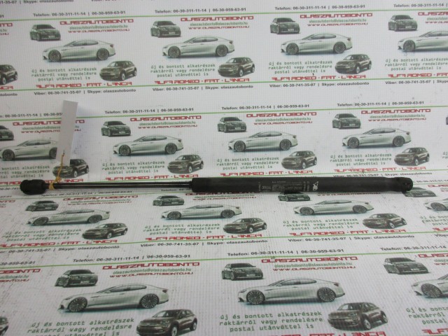 Fiat Punto II. III. 3 ajtós, 46744596 számú csomagtérajtó telszkóp