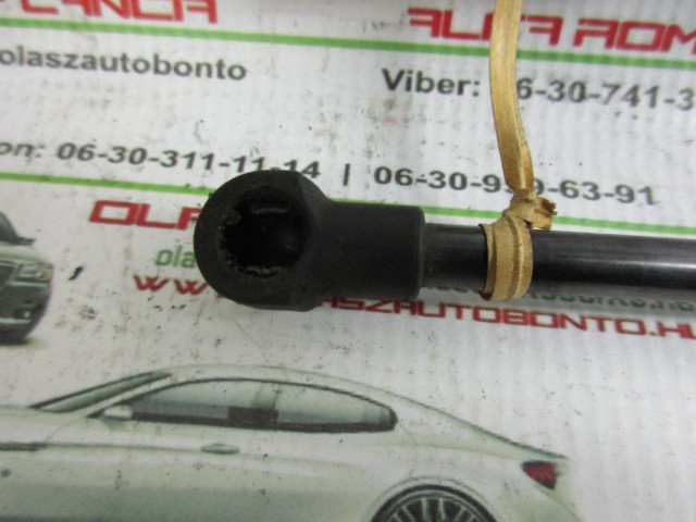 Alfa Romeo Gt csomagtérajtó teleszkóp 50508060