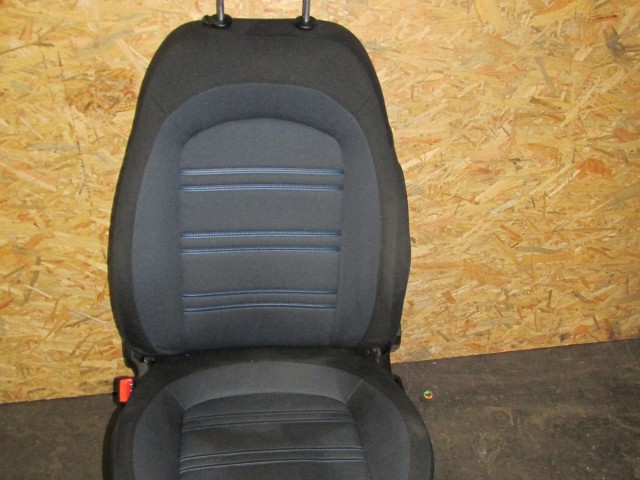 170606 Fiat Punto Evo bal első, szövet ülés