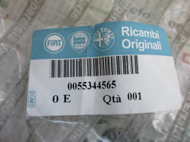 Alfa Romeo 147  gyári új, 1,9 JTD 5 sebességes váltógomb