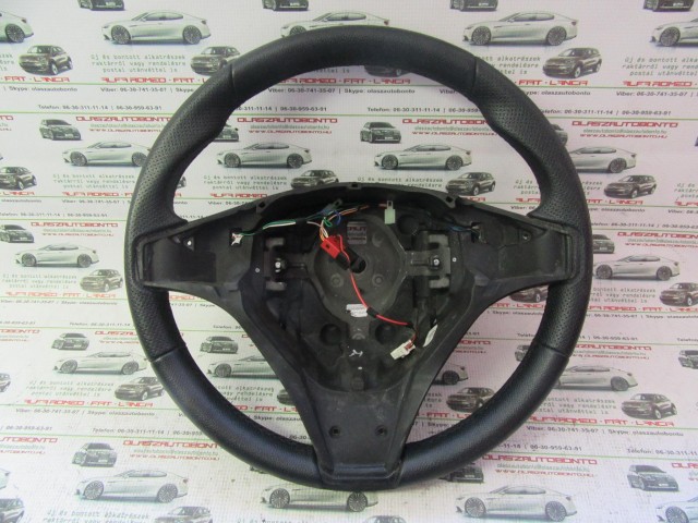 135798 Alfa Romeo Mito  fekete színű,bőr, multikormányos kormánykerék