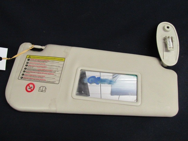 Fiat Grande Punto krém színű,tükrös, jobb oldali napellenző