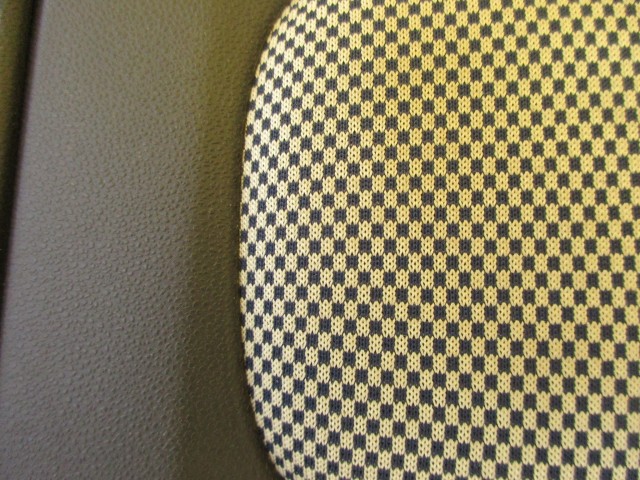 Kárpit137 Fiat 500 fekete fehér kockás, szövet, jobb oldali ajtókárpit