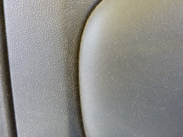 Kárpit305 Fiat 500 fekete színű, bőr, jobb első ajtókárpit