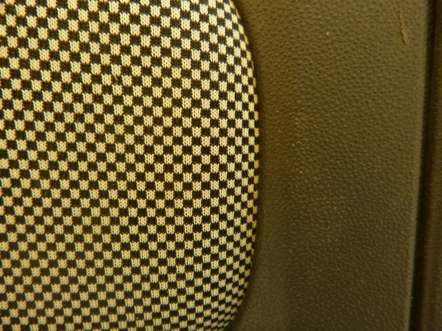 Kárpit427 Fiat 500 fekete fehér kockás, szövet, bal első ajtókárpit