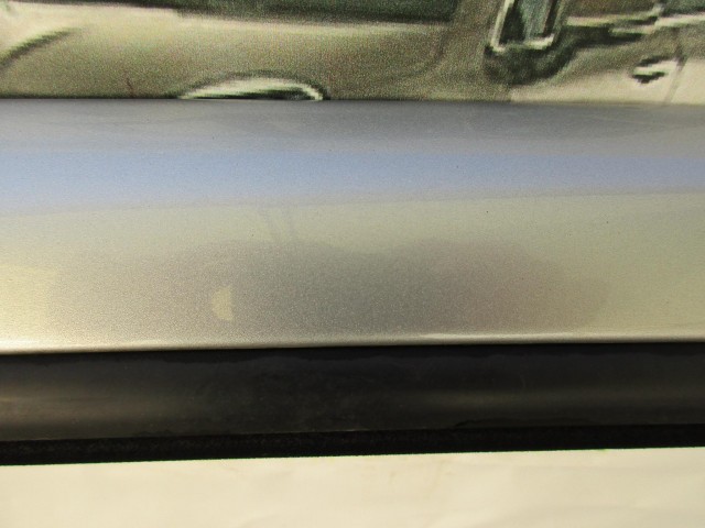 11963 Alfa Romeo 156 kombi ezüst színű, jobb hátsó ajtó