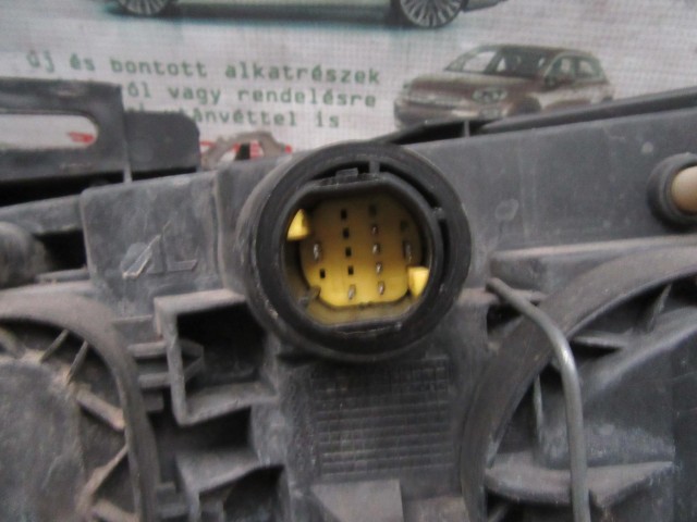 Fiat Stilo 5 ajtós, 517127100 számú, jobb első lámpa