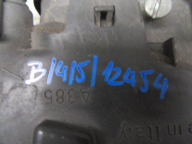 Alfa Romeo 166 60955910 számú, jobb első xenon lámpa a képen látható sérüléssel