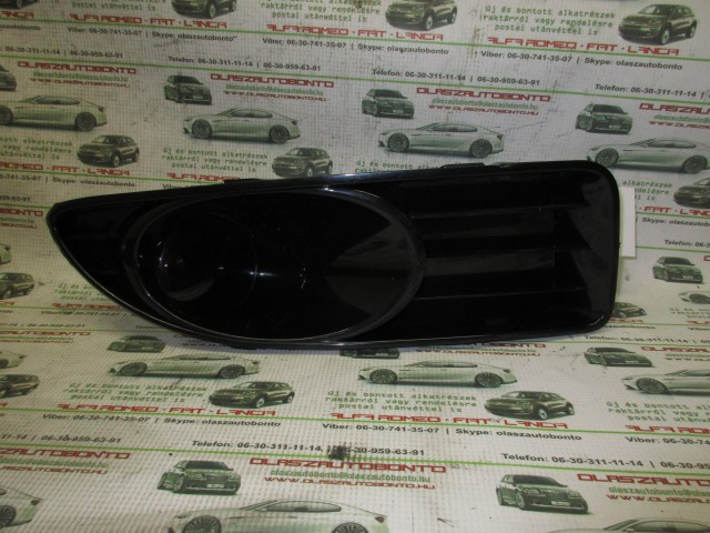 Fiat Linea utángyártott új, jobb oldali lökhárító rács