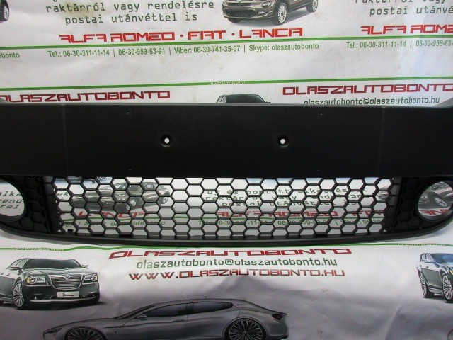 Fiat Punto Evo gyári új díszrács 735511754