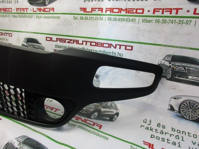 Fiat Punto Evo gyári új díszrács 735511754