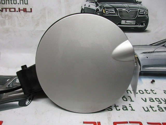 Lancia Ypsilon III. ezüst színű tankajtó