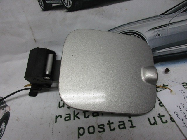 Fiat Idea ezüst színű tankajtó