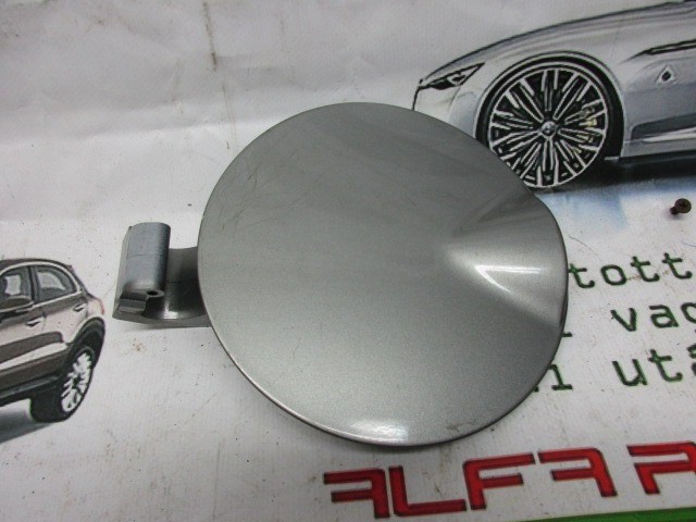 Fiat Bravo/Brava ezüst színű tankajtó