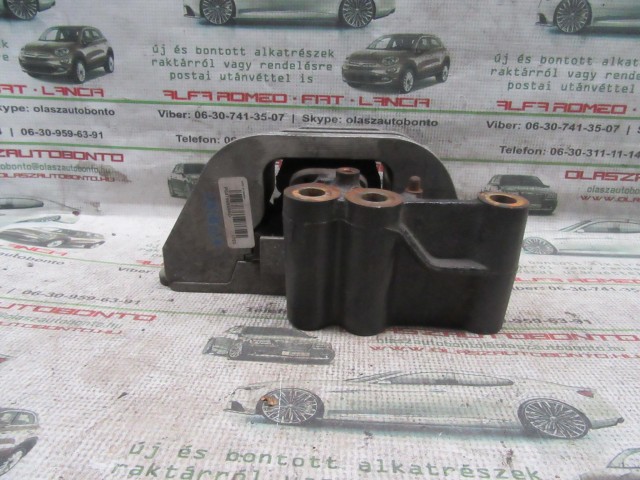 Fiat Freemont 2,0 Jtd motortartó bak