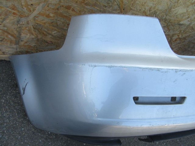 Alfa Romeo 159 hátsó lökhárító, 1 kipufogó helyes a képen látható sérülésekkel!!!