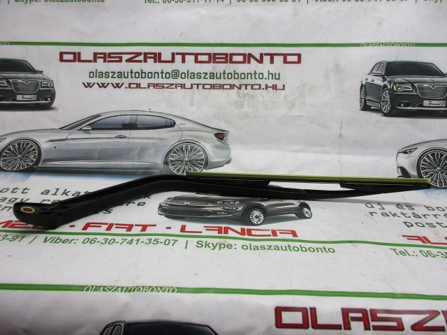 Fiat Doblo 2000-2009 utángyártott új, hátsó ablaktörlő lapát , felnyíló és kettényíló ajtós kivitelhez