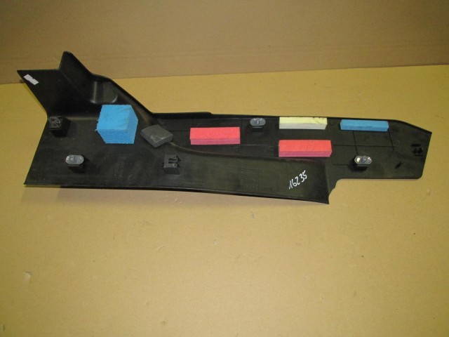 Fiat Doblo III. 735456756 számú, jobb oldali küszöb belső borítás