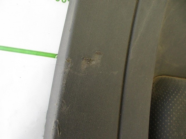 13106 Fiat 500 fekete színű, bőr , bal oldali ajtókárpit