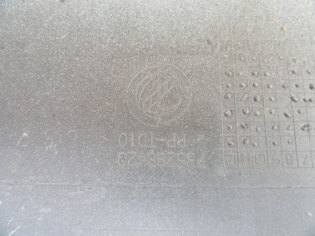 15381 Fiat Stilo 5 ajtós Diesel ,első lökhárító a képen látható sérüléssel