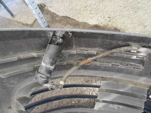 15382 Fiat Stilo 5 ajtós Diesel, fényszóró mosós, első lökhárító