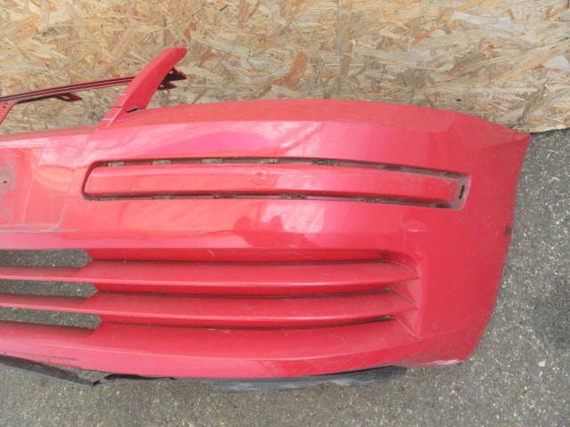 15389 Fiat Stilo 5 ajtós benzines, első lökhárító a képen látható sérüléssel