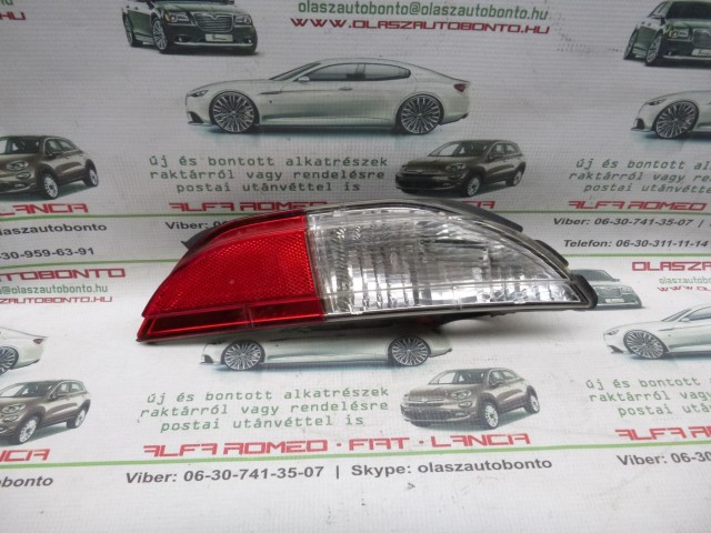Fiat Grande Punto jobb hátsó alsó lámpa, a képen látható sérüléssel