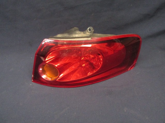Fiat Croma jobb hátsó külső lámpa, a képen látható sérüléssel