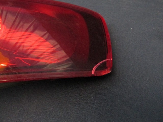Fiat Croma jobb hátsó külső lámpa, a képen látható sérüléssel