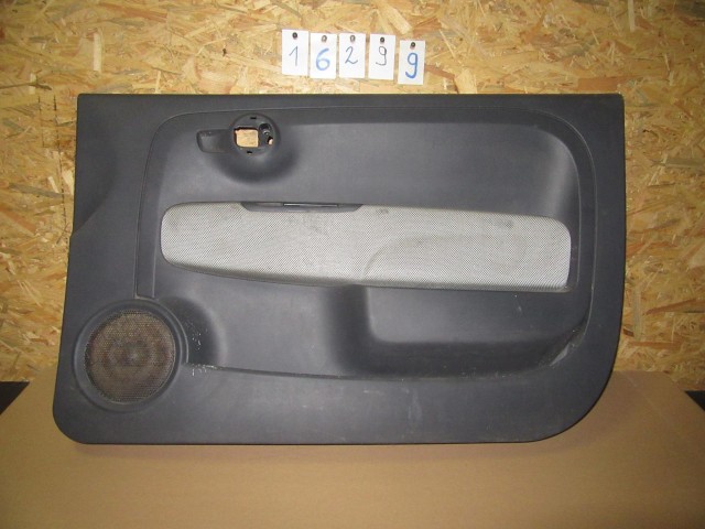 16299 Fiat 500 szürke színű, szövet, jobb első ajtókárpit