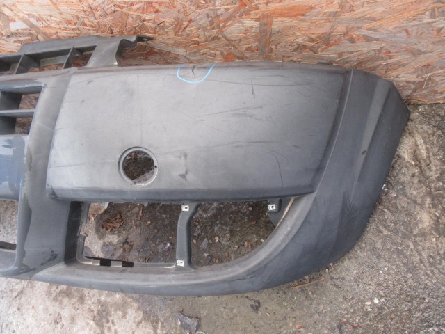 15635 Fiat Doblo 2005-2009 első lökhárító, a képen látható sérüléssel 735417815