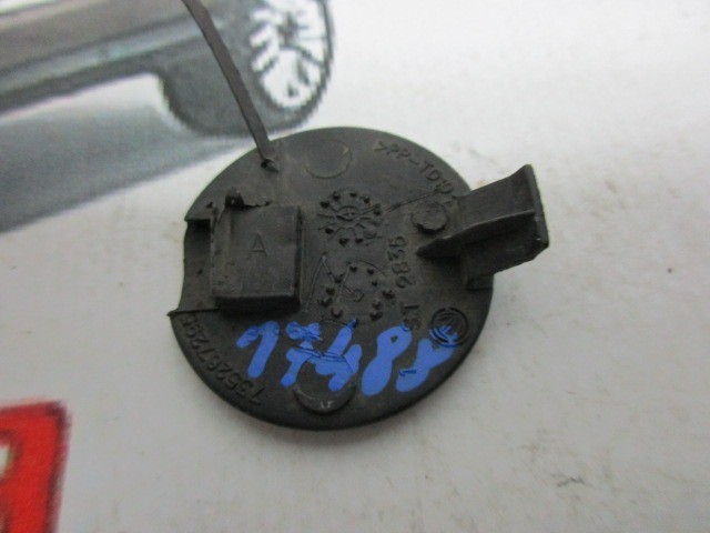 17488 Alfa Romeo 147 2000-2005 első vonószem takaró 735290492