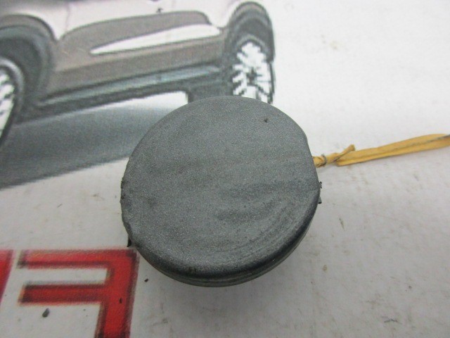 17490 Alfa Romeo 147 2000-2005 első vonószem takaró 735290492