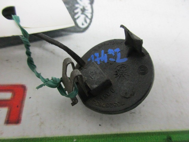 17492 Alfa Romeo 147 2000-2005 első vonószem takaró 735290492