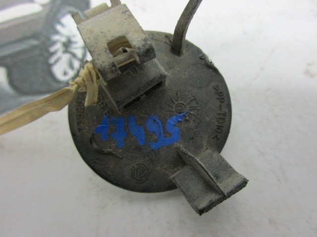 17495 Alfa Romeo 147 2000-2005 első vonószem takaró 735290492