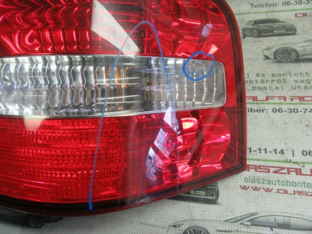 Fiat Stilo kombi 46758986 számú, jobb hátsó külső lámpa a képen látható sérüléssel