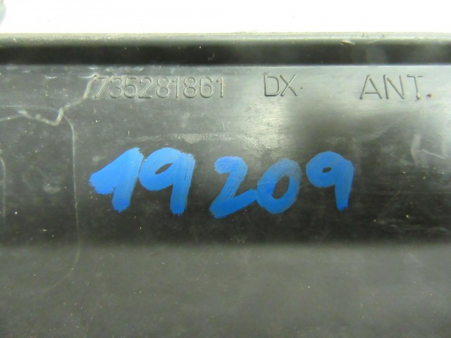 Fiat Doblo I. 735281861 számú, jobb első díszcsík