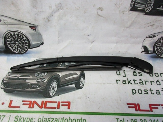 Alfa Romeo 159 sportwagon után gyártott új, hátsó ablaktörlő lapát